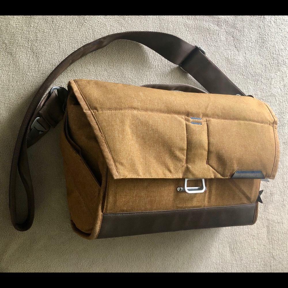 Peak Design Messenger bag